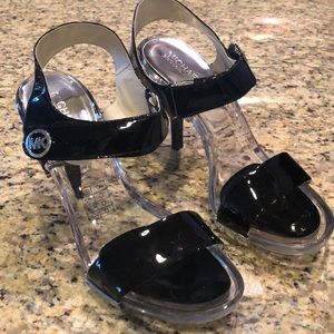 Spring strapped pumps ... so fun and stylish